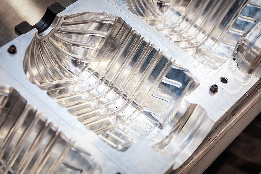 plastic jar or bottle molds